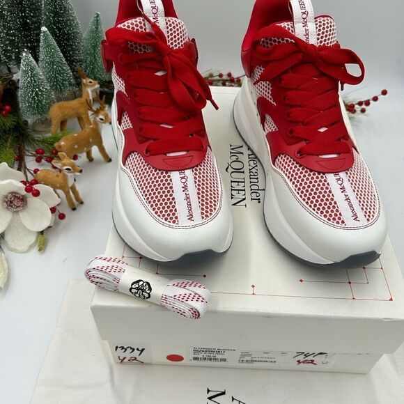 Men’s Alexander Mcqueen oversized runner sneakers, size 42, made in Italy - Picture 3 of 9